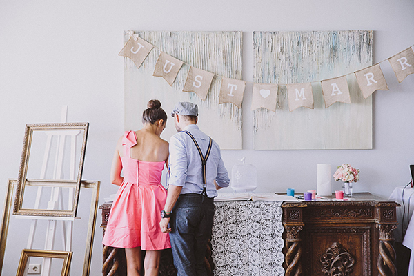 just-married-burlap-banner