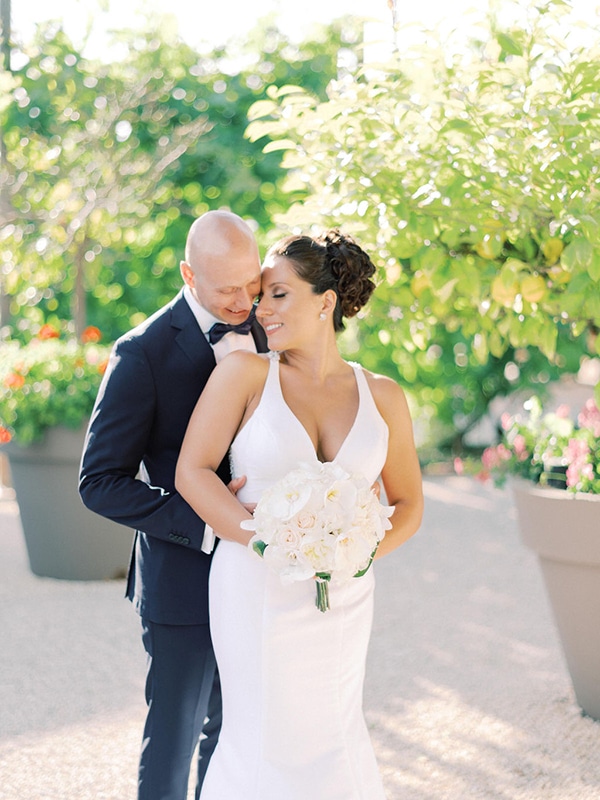 luxurious-wedding-kefalonia-neutral-color-hues_05