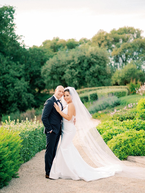 luxurious-wedding-kefalonia-neutral-color-hues_44