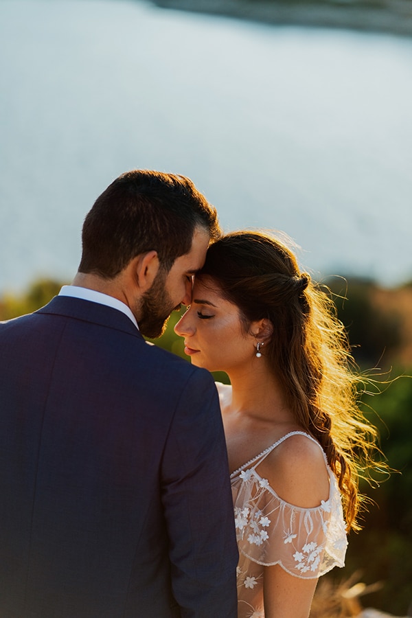 beautiful-fall-wedding-vivid-colors_04x