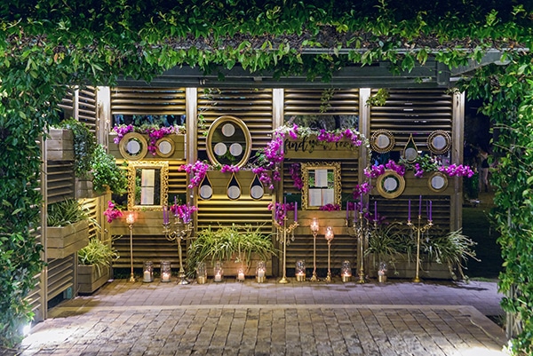 elegant-summer-wedding-athens-hanging-crystal-chandeliers-fresh-flowers_17