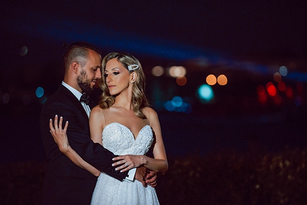 elegant-summer-wedding-athens-hanging-crystal-chandeliers-fresh-flowers_23