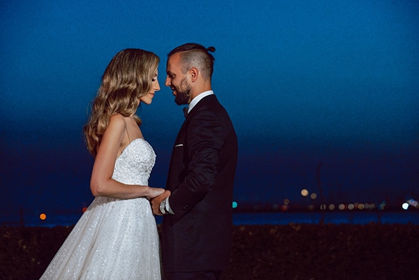 elegant-summer-wedding-athens-hanging-crystal-chandeliers-fresh-flowers_25