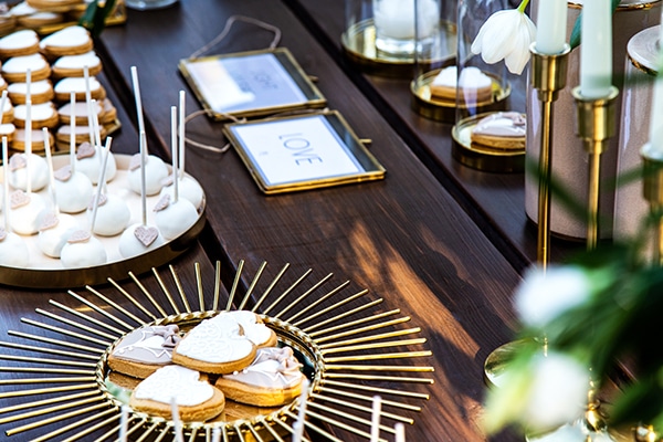 gorgeous-fall-wedding-thessaloniki-white-flowers_12