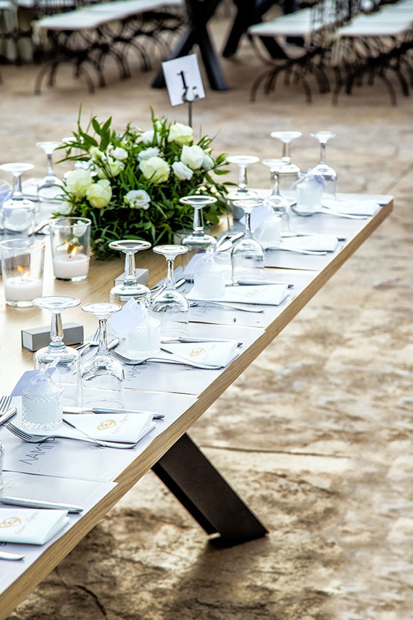 gorgeous-fall-wedding-thessaloniki-white-flowers_23