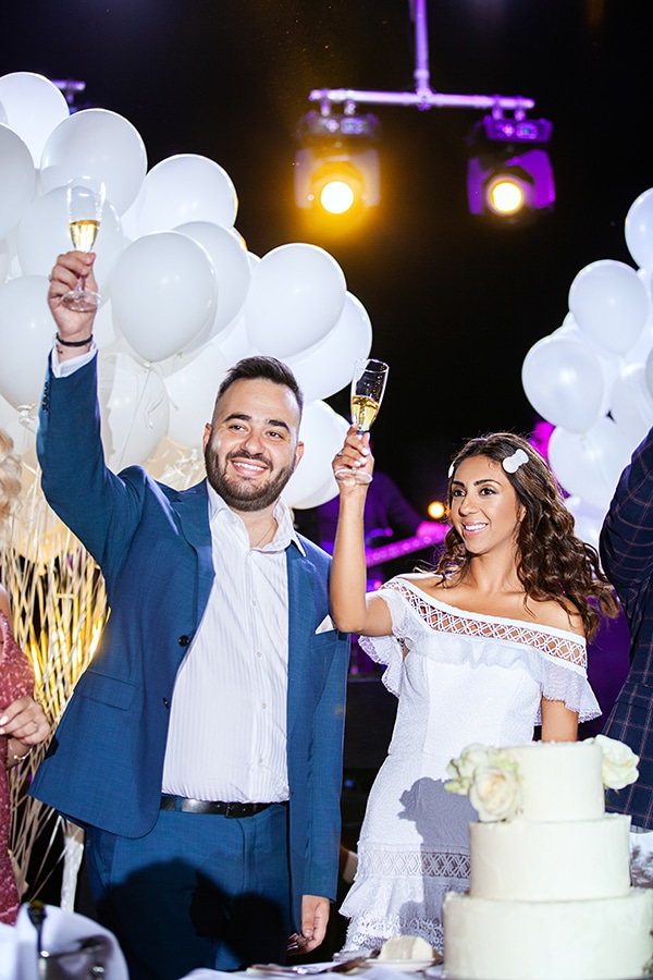 gorgeous-fall-wedding-thessaloniki-white-flowers_27