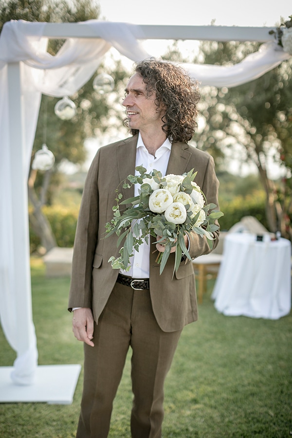 gorgeous-indian-wedding-colorful-flowers-kefalonia-island_24