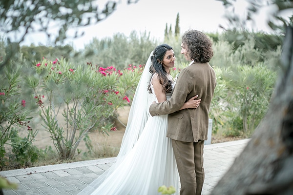 gorgeous-indian-wedding-colorful-flowers-kefalonia-island_40