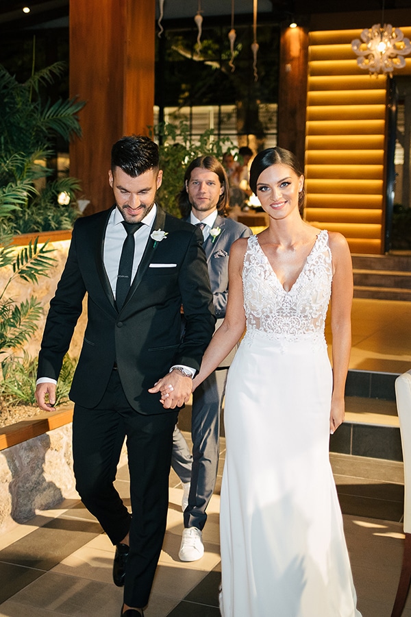 romantic-fall-wedding-greece-white-hues_24