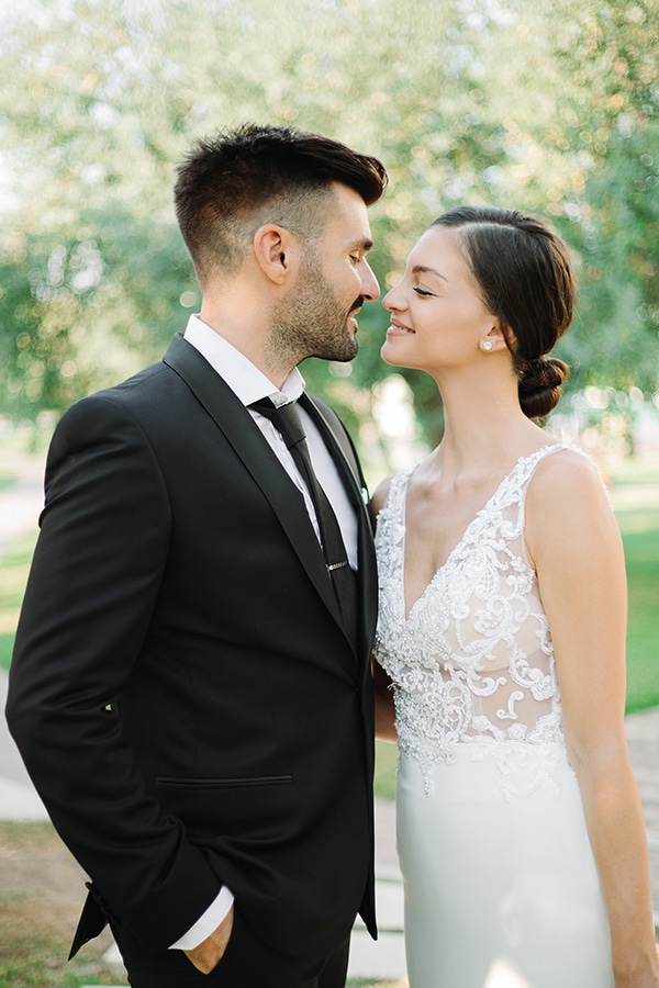 romantic-fall-wedding-greece-white-hues_30