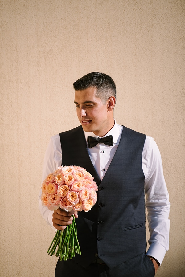 romantic-summer-wedding-athens-austin-roses-coral-hues_08