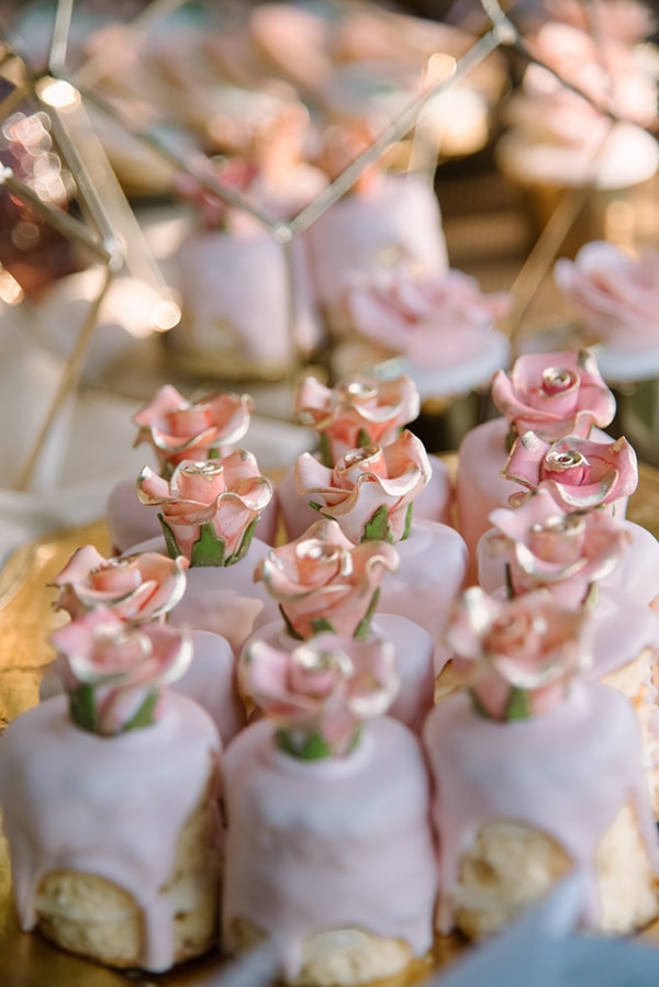 romantic-summer-wedding-athens-austin-roses-coral-hues_11x