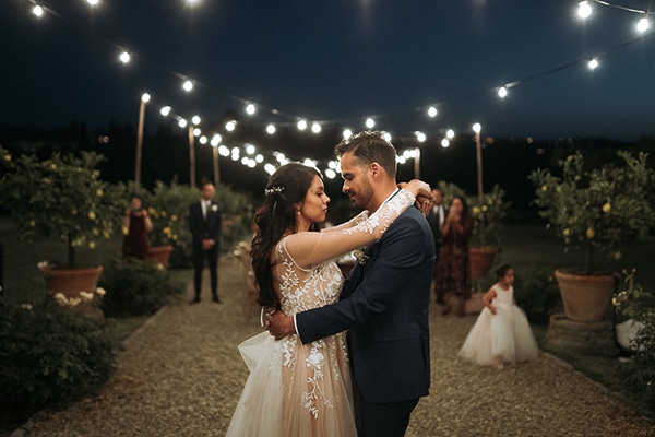 whimsical-intimate-wedding-tuscany-rustic-details_21