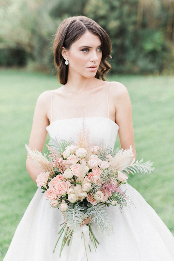 Elegant-wedding-ideas-pampas-black-details_09