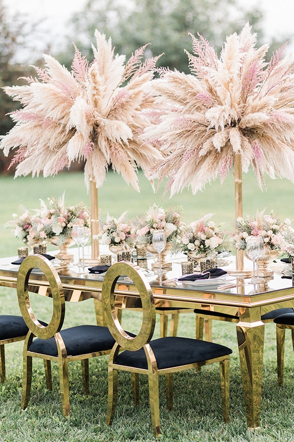 Elegant-wedding-ideas-pampas-black-details_14