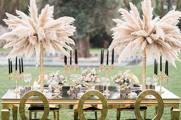Elegant-wedding-ideas-pampas-black-details_15