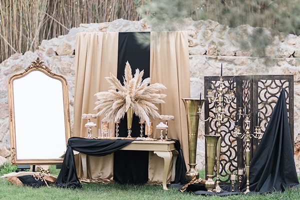 Elegant-wedding-ideas-pampas-black-details_23