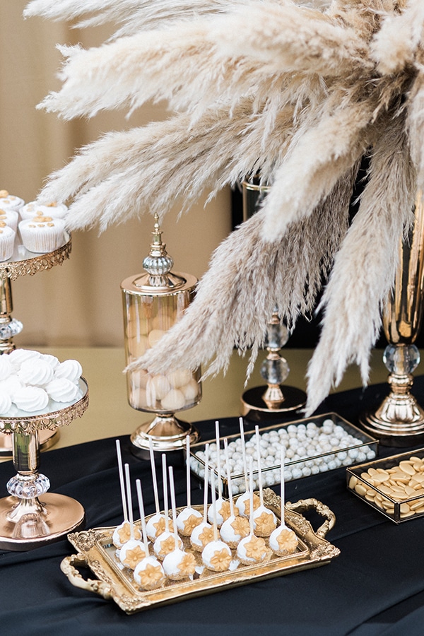 Elegant-wedding-ideas-pampas-black-details_25