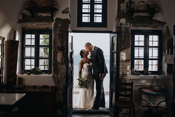 breathtaking-elopement-in-santorini_13