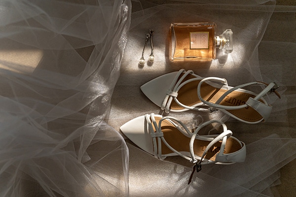 intimate-modern-wedding-santorini_03