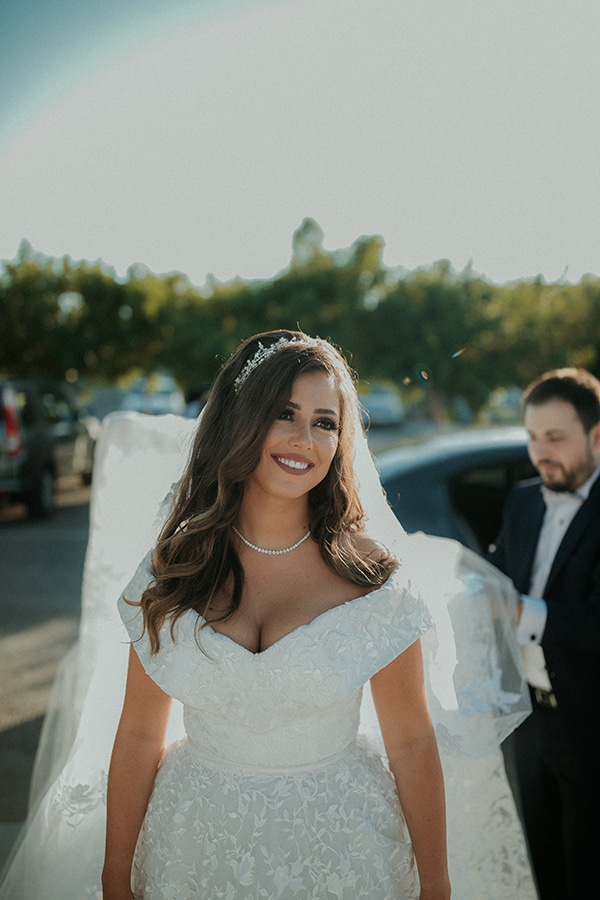 rustic-summer-wedding-nicosia-string-lights-flowers-vivid-colors_13