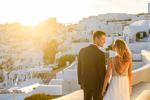 beautiful-spring-wedding-santorini-breathtaking-view_21