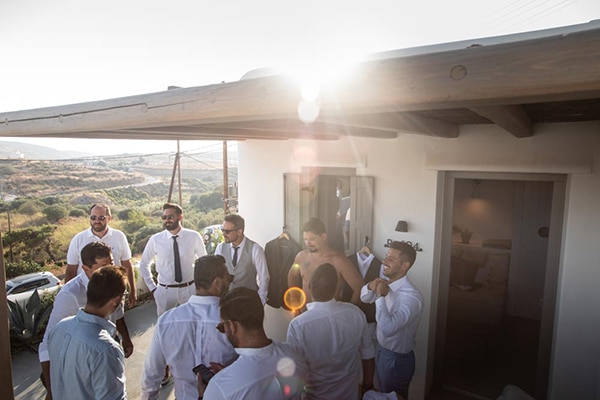 bohemian-summer-wedding-kythnos-pampass-grass-white-flowers_13