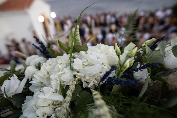 bohemian-summer-wedding-kythnos-pampass-grass-white-flowers_18