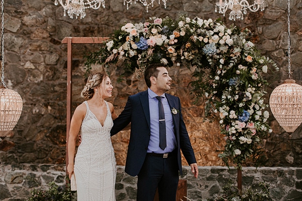 glamorous-wedding-full-romance-lapatsa-countryside_21x