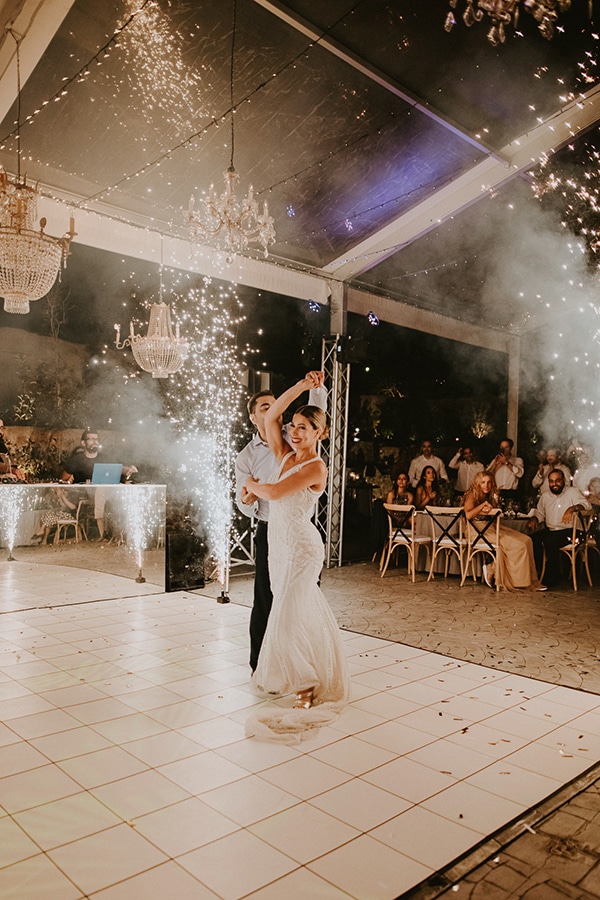 glamorous-wedding-full-romance-lapatsa-countryside_36