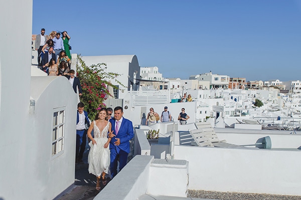 intimate-blue-white-wedding-imerovigli-santorini_17