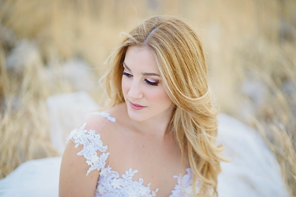 lovely-summer-wedding-athens-white-flowers_02x