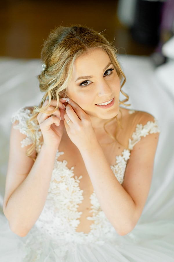 lovely-summer-wedding-athens-white-flowers_06