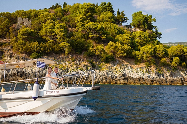 lush-garden-style-wedding-parga-touches-elegance_20