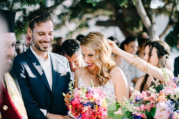 modern-summer-wedding-kythnos-vivid-colors_17