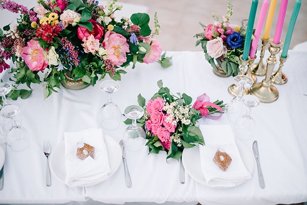 modern-summer-wedding-kythnos-vivid-colors_23