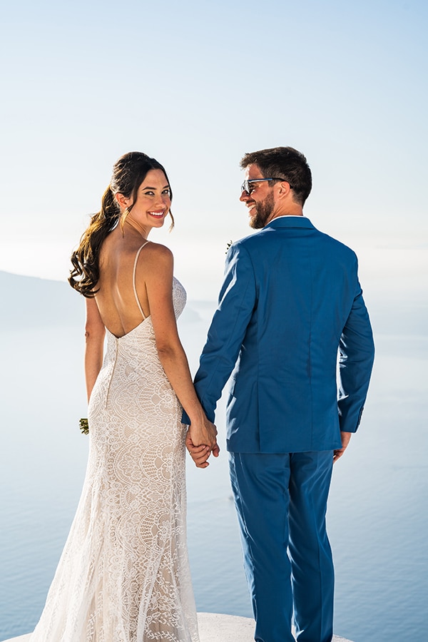 romantic-summer-wedding-most-breathtaking-view-Santorini-island_03