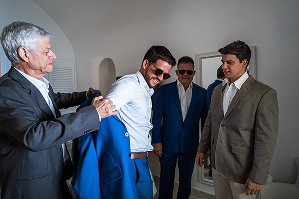 romantic-summer-wedding-most-breathtaking-view-Santorini-island_08x