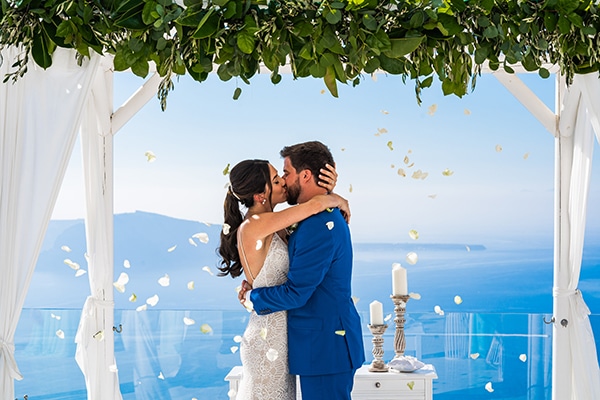 romantic-summer-wedding-most-breathtaking-view-Santorini-island_14x
