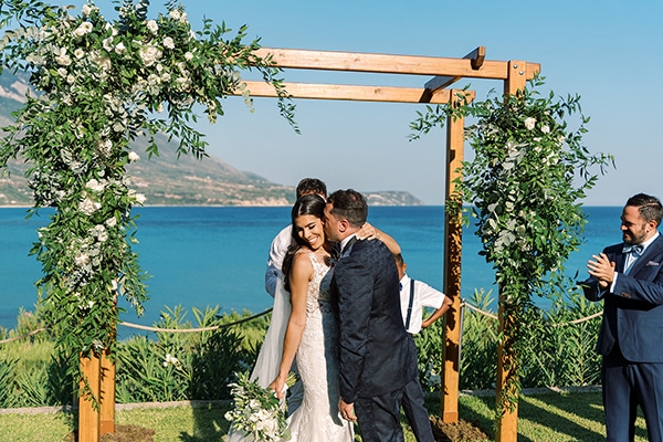Intimate garden wedding in Kefalonia with lovely details│ Chelsea & Nicholas