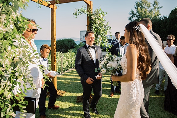 intimate-garden-wedding-kefalonia-lovely-details_20