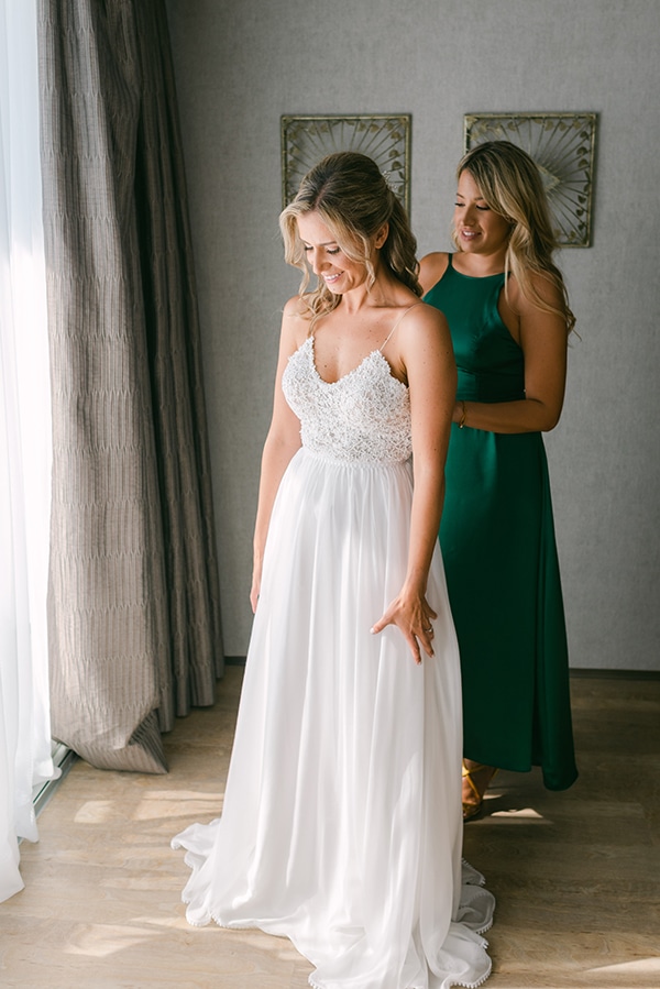 beautiful-outdoor-wedding-succulents-gold-details_05