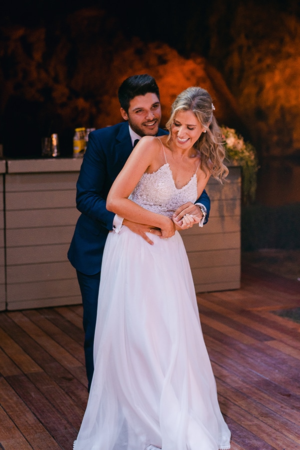 beautiful-outdoor-wedding-succulents-gold-details_27