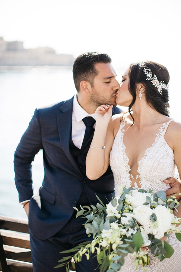 lush-romantic-wedding-crete-pastel-hues_02x