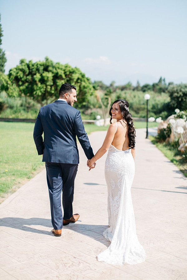 lush-romantic-wedding-crete-pastel-hues_3xx