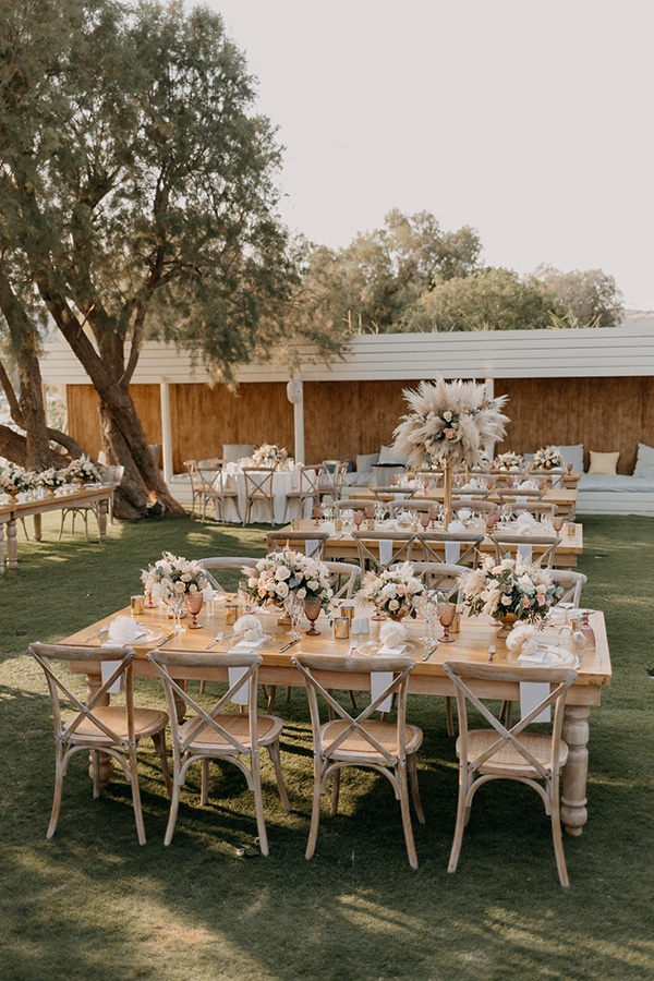 boho-chic-beach-wedding-athens-pampas-grass-pastel-hues_23