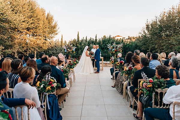 colorful-garden-style-wedding-athens_08x