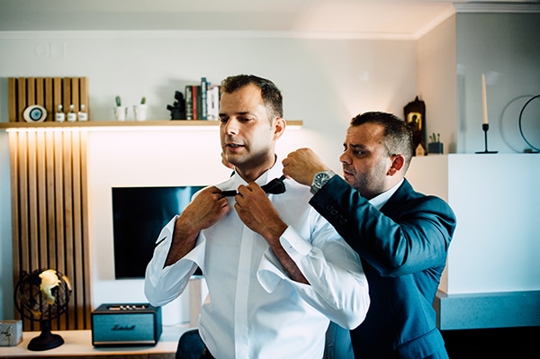 gorgeous-outdoor-wedding-dried-flowers-marsala-peonies_06