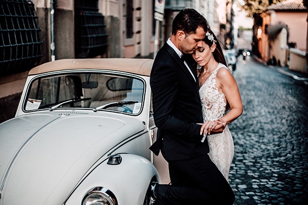 gorgeous-outdoor-wedding-dried-flowers-marsala-peonies_24