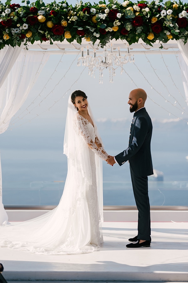 inspiring-destination-wedding-santorini-most-amazing-details_27